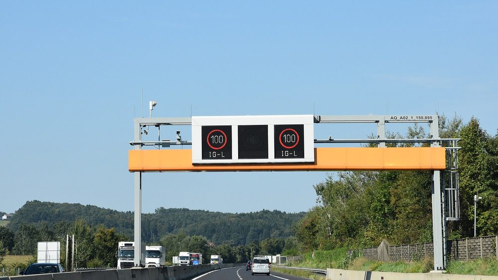 The Autobahn de-restriction sign marking no speed limit