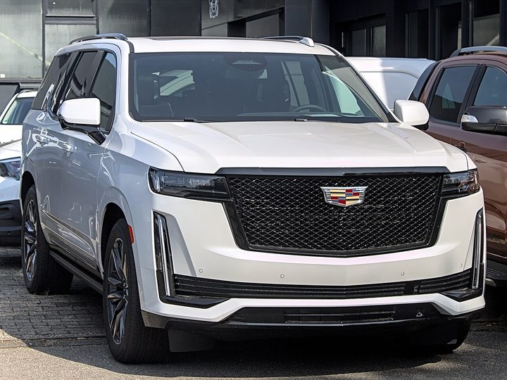 Rent Cadillac Escalade in Dubai