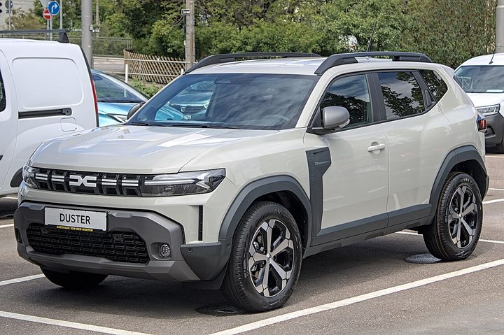 Rent Dacia Duster in Malaga