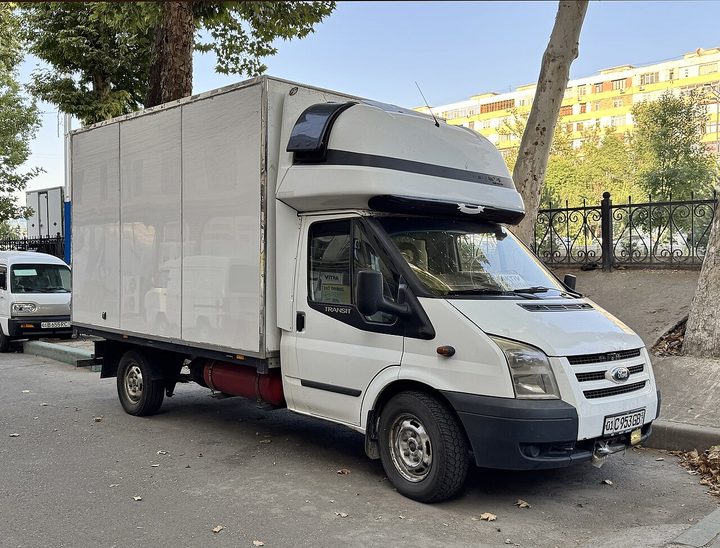 Rent Ford Transit in Dubai