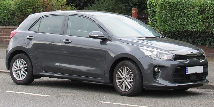 Rent Kia Rio in Dubai