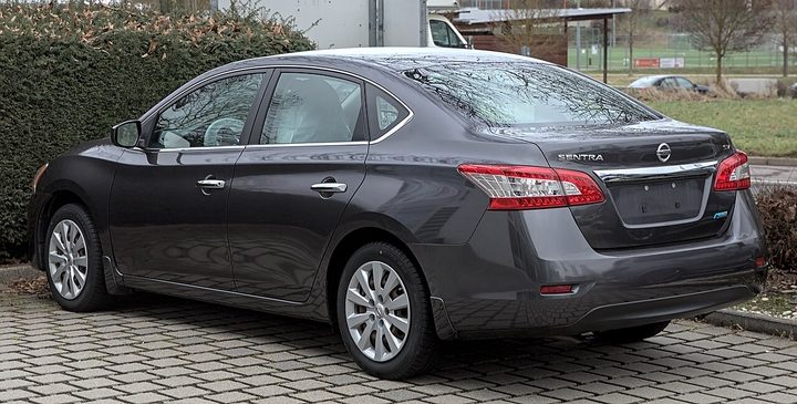 Rent Nissan Sunny in Dubai