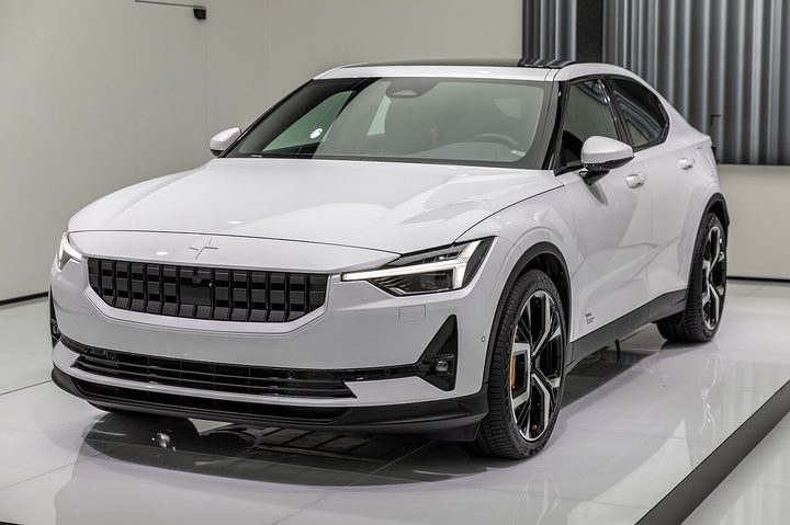 Rent Polestar 2 in Dubai