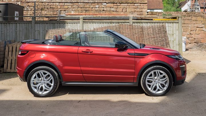 Rent Range Rover Evoque in Malaga