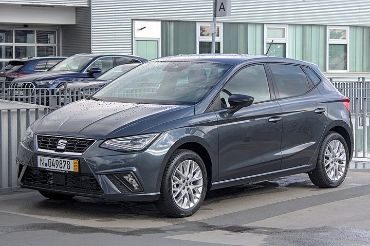 Rent SEAT Ibiza in Madrid