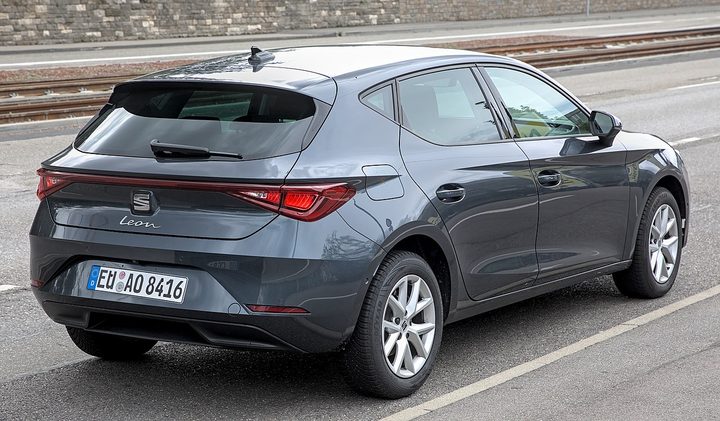 Rent SEAT Leon in Malaga