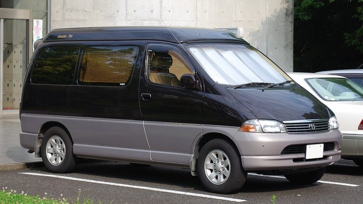 Rent Toyota Granvia in Dubai