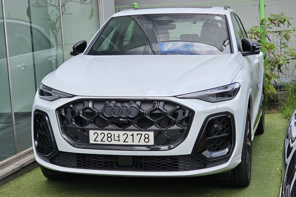 Аренда Audi Q5 S-Line в Тбилиси — премиум-кроссовер с полным приводом quattro