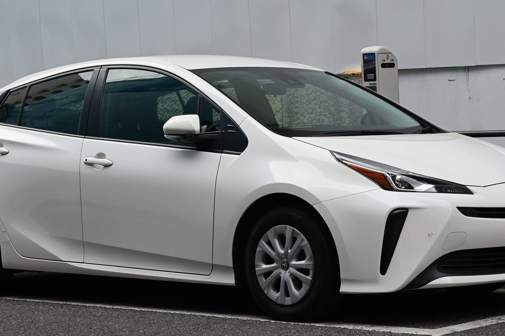 Аренда Toyota Prius в Тбилиси — экономичный гибрид